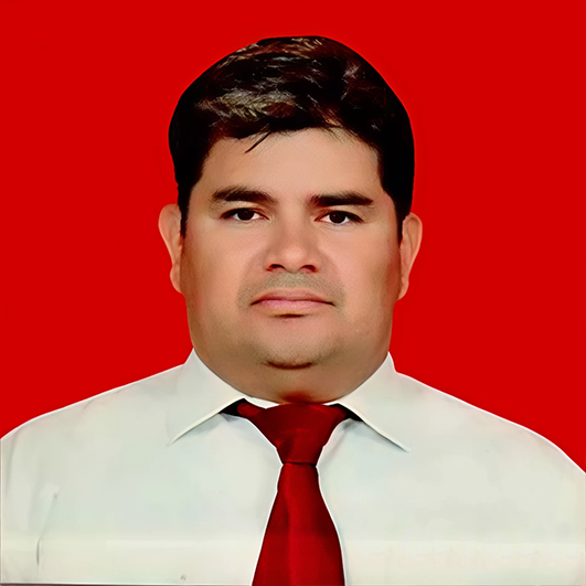 Lic. YGOR KENNY CARRASCO RODRÍGUEZ